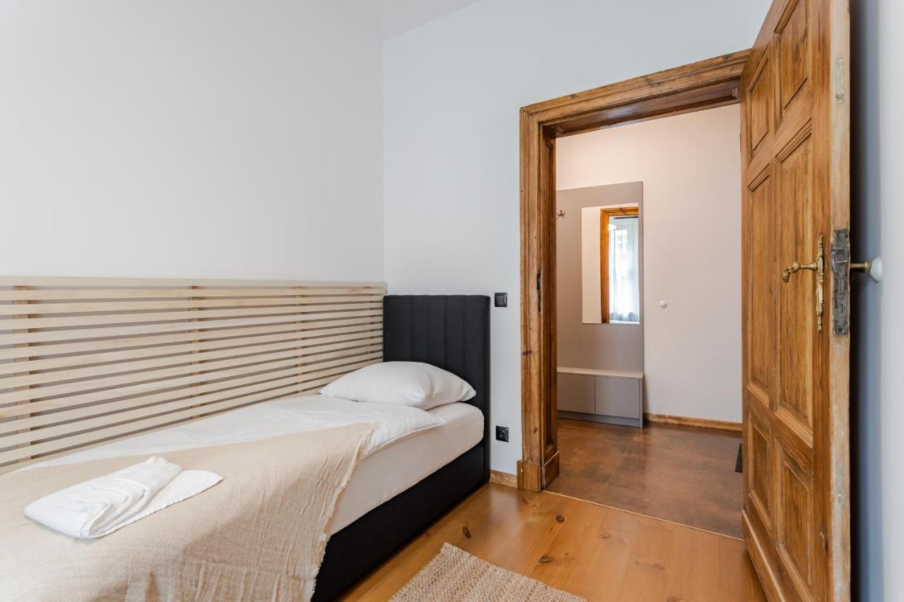 Apartment Two Bedroom Very Berry In With Desk By Renters *